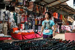 BIB: 
                            <button type="button" onclick="openModal(25558254)" class="btn btn-primary btn-sm float-right btn-popup" data-toggle="modal" data-target=".modal-high-quality">
                        <i class="fas fa-shopping-cart"></i> Add to Cart
                    </button>
                                            <button type="button" onclick="isThisMe(25558254, true)" class="btn btn-success btn-sm float-right btn-popup btn-isme hidden" data-toggle="tooltip" data-placement="bottom" title="นี่คือรูปของคุณใช่ไหม คลิกที่นี่เพื่อเอาเข้าอัลบั้ม">
                        <i class="fas fa-plus"></i> Add to album
                    </button>
                    <button type="button" onclick="isThisMe(25558254, false)" class="btn btn-warning btn-sm float-right btn-popup btn-isnotme hidden">
                        <i class="fas fa-ban"></i> Remove from album
                    </button>